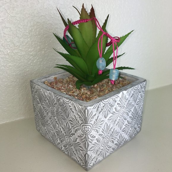 Handmade Chinese Knotting Bracelet W/ Glass Beads - Picture 4 of 8